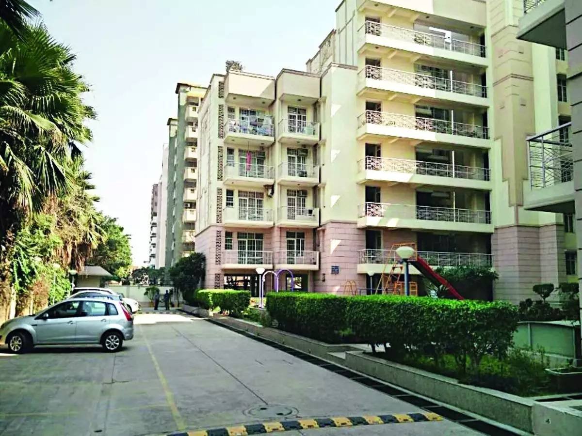 Sec 99-115 Link Road to be Revamped in a Year