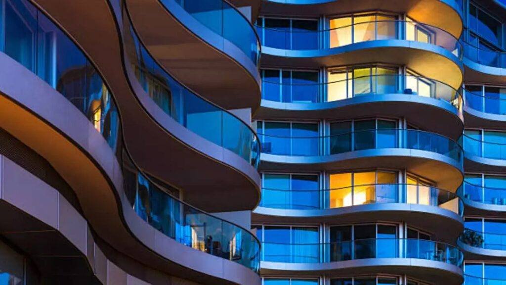 V Bazaar CMD's wife buys 10,000 sq ft DLF flat in Gurgaon for Rs 95 crore