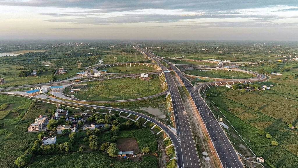 Delhi-Mumbai Expressway to Be Ready by October 2025: Nitin Gadkari 9 Delhi-Mumbai Expressway to Be Ready by October 2025 Nitin Gadkari