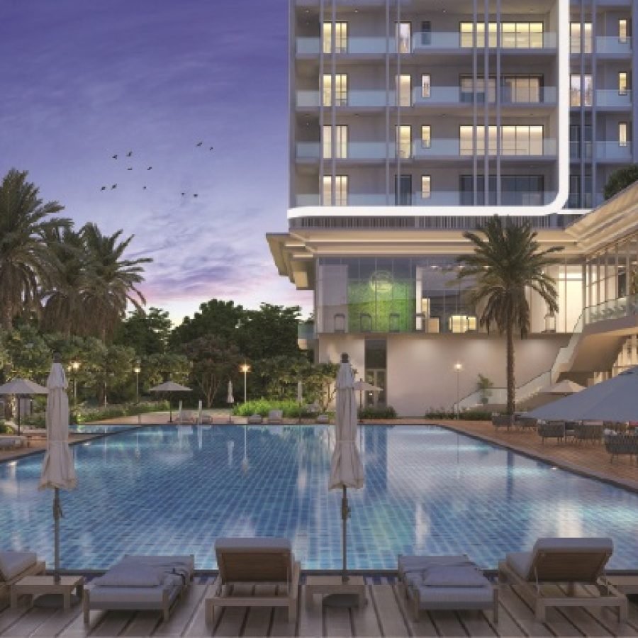 Central Park Delphine Outdoor Pool