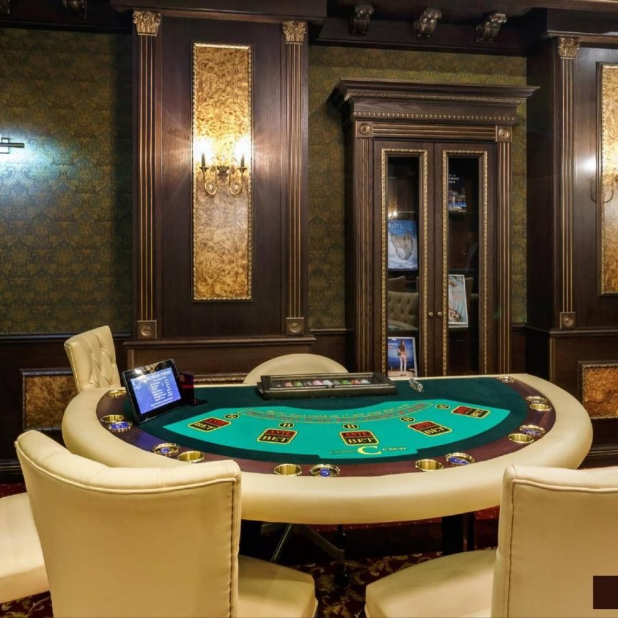 whiteland The Aspen Iconic Card Room